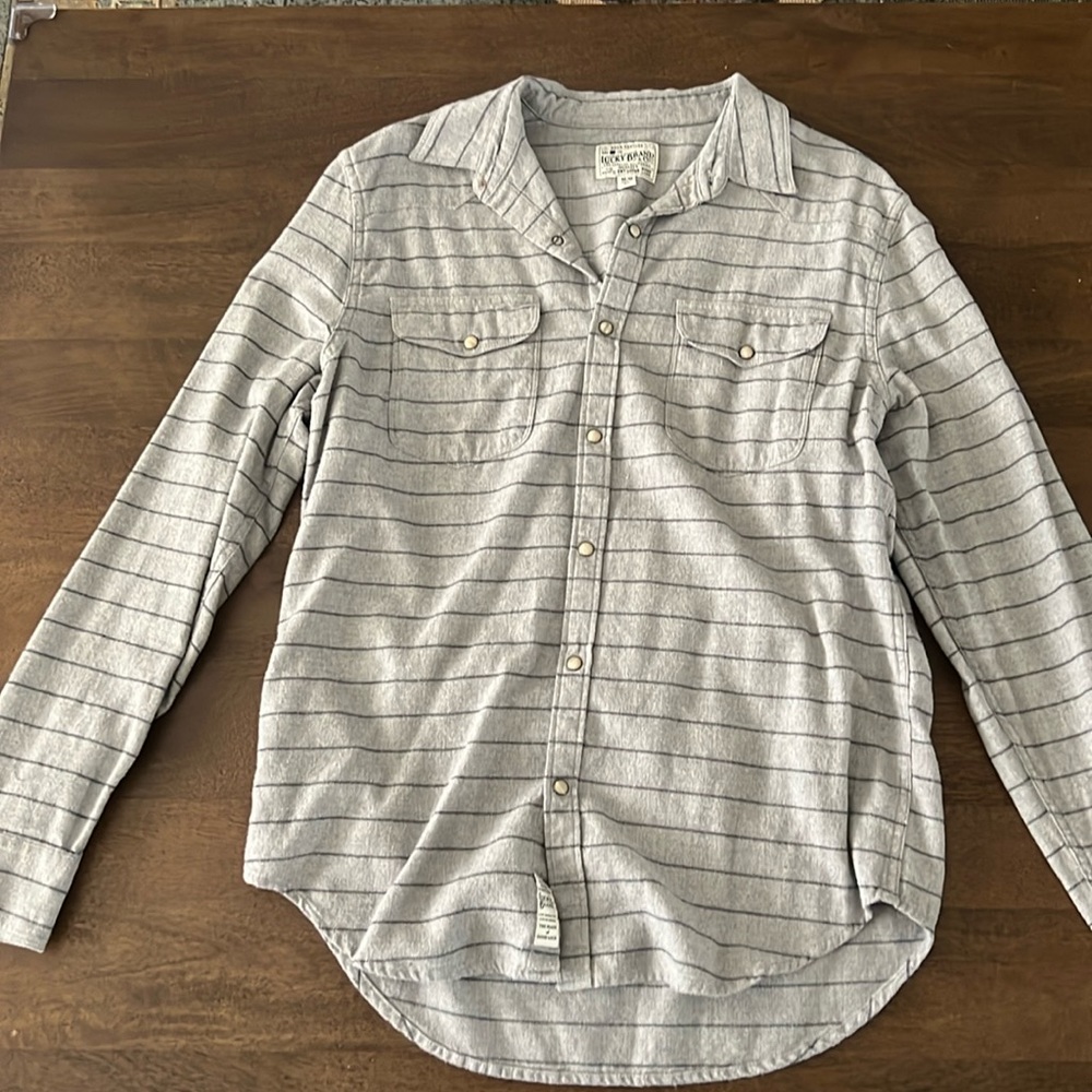 Lucky Brand Button up w/ snap pearl buttons. Medium, Gray, NWOT
